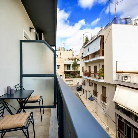 Apartment Pnyx Urban Oasis