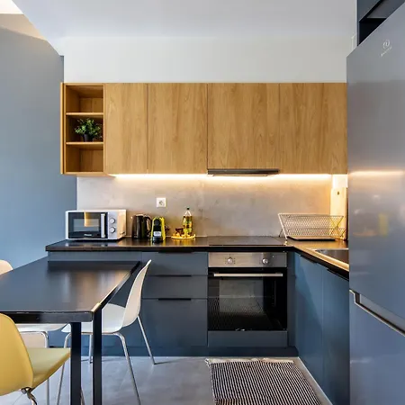 Apartment Pnyx Urban Oasis